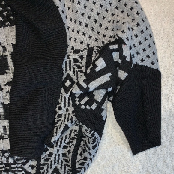 Cocoon grey & black sweater with shawl collar 18 - Picture 4 of 6